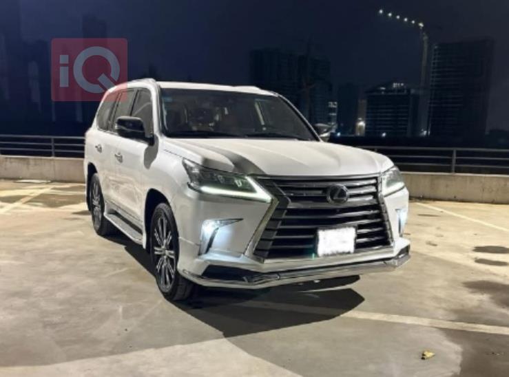 Lexus LX
